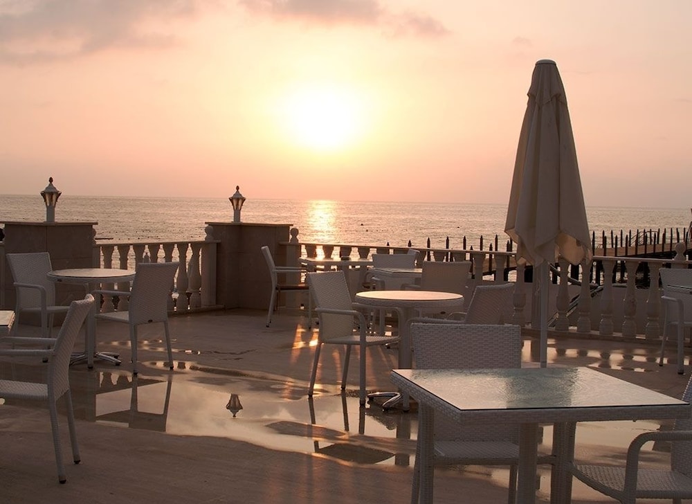 Onkel Resort Hotel