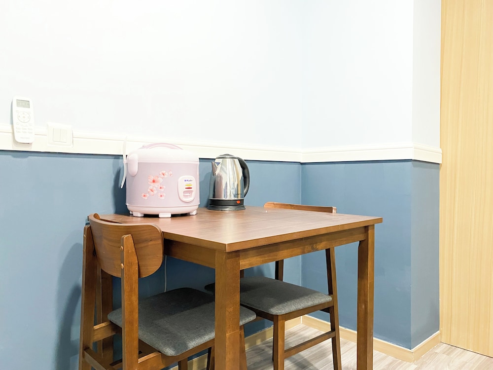 Good And Homey 2Br At Meikarta Apartment