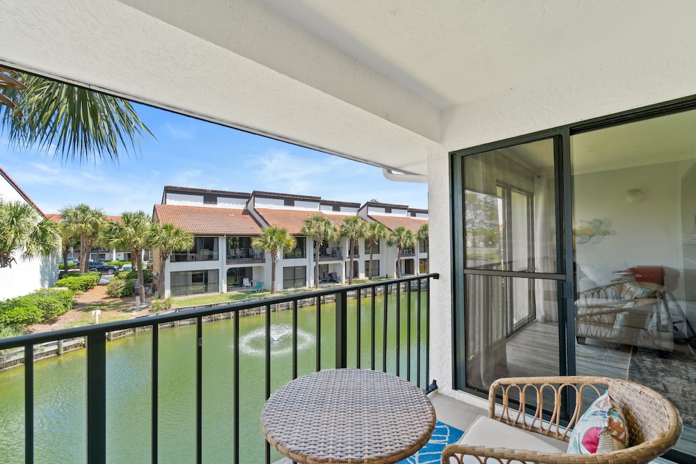 Edgewater Beach & Golf Resort by Panhandle Getaways