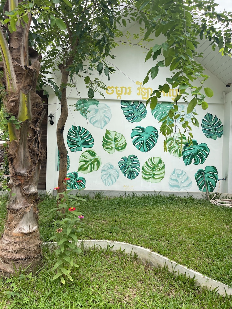 URBAN ANGKOR VILLA