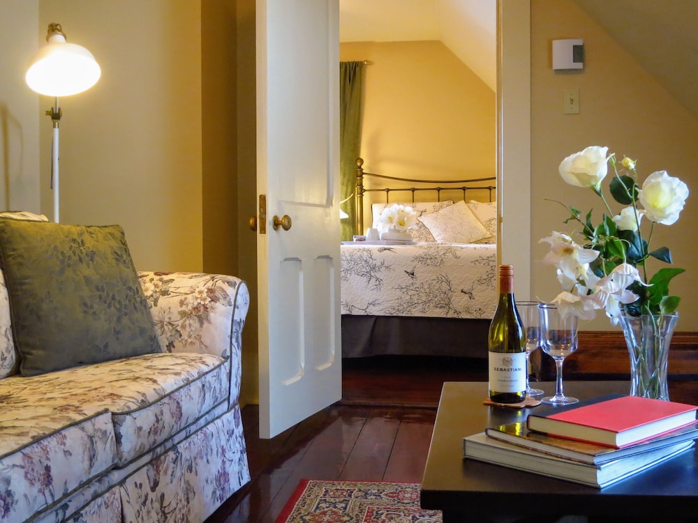 B&B Hillhouse