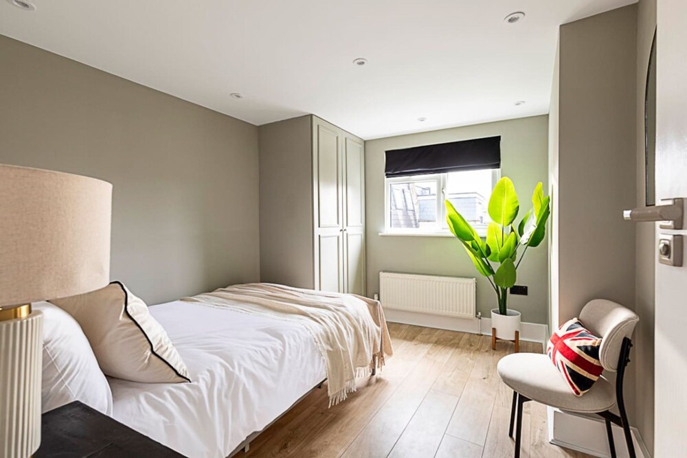 Fulham Oasis - From 325 Per Night
