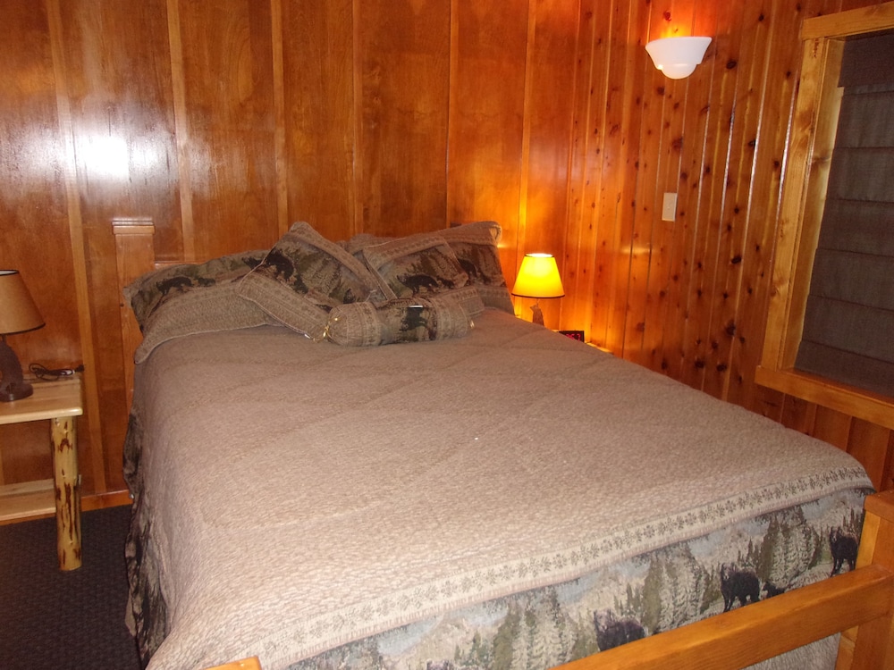 Embers Lodge and Cabins