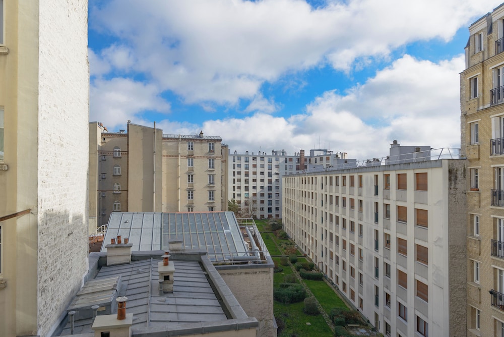 Paris Les Amandiers Residence