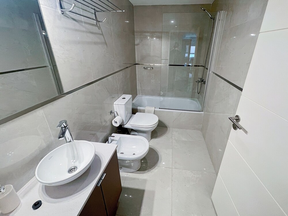 Ayres Suites Moreno