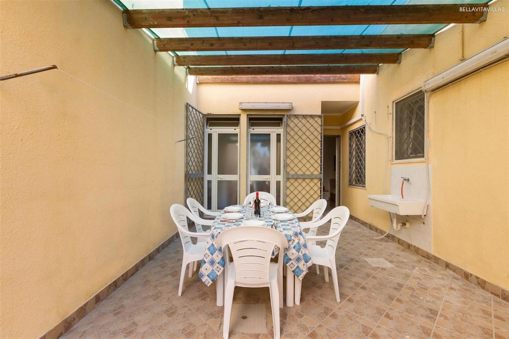 1749 Villetta Alessandra view 3