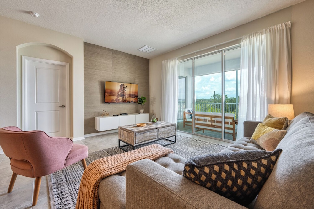 Champions Gate condos by UNE