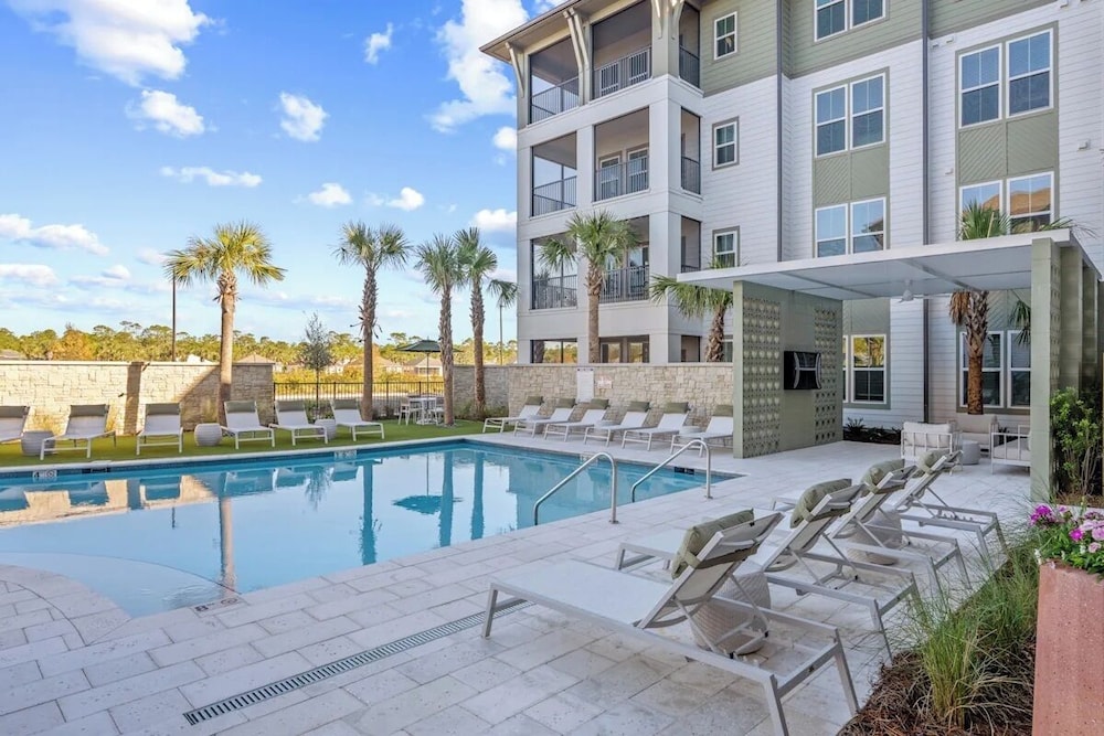 Landing Furnished Apartments - Orange Beach