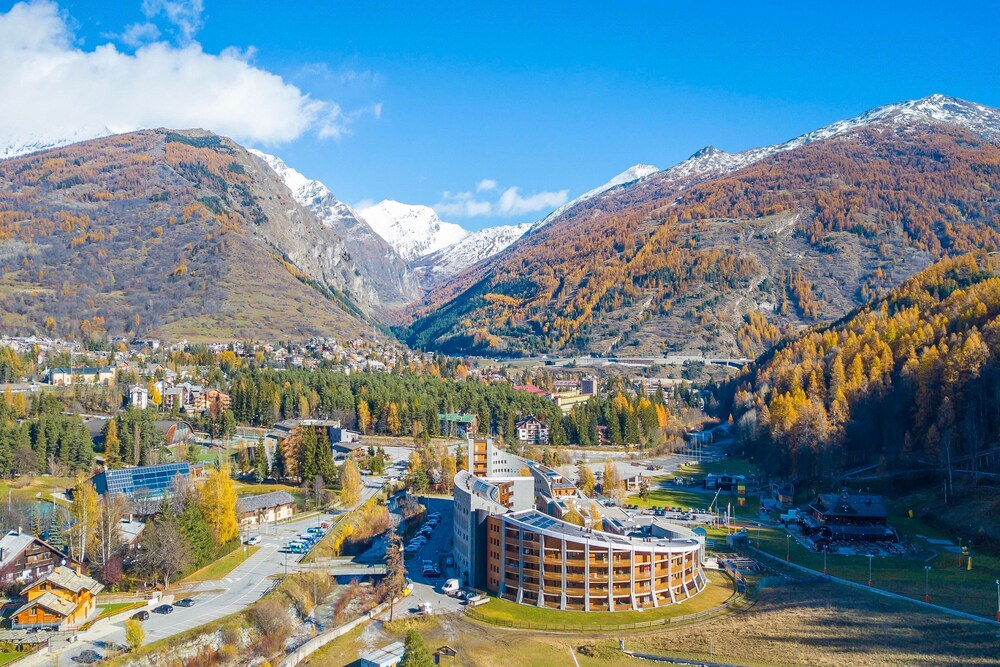 Snow White in Bardonecchia view 3