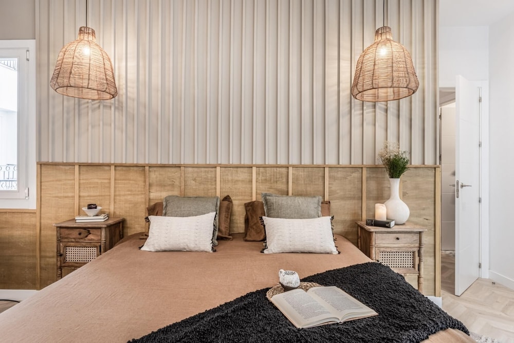 Marbore - 4 Bedrooms Apartment in Trafalgar