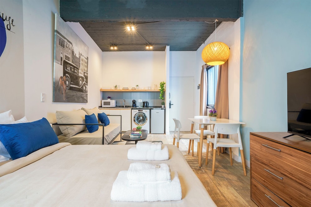 MOT Chic Haus
