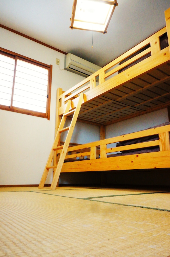 Osaka Tomato Hostel