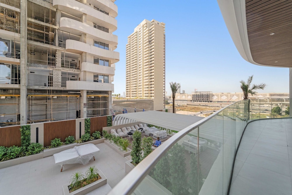 Modern 1BR in the Best Residence of JVC With Pool