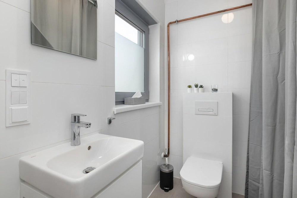 Holiday Home, 3 Bedrooms, Private Garden