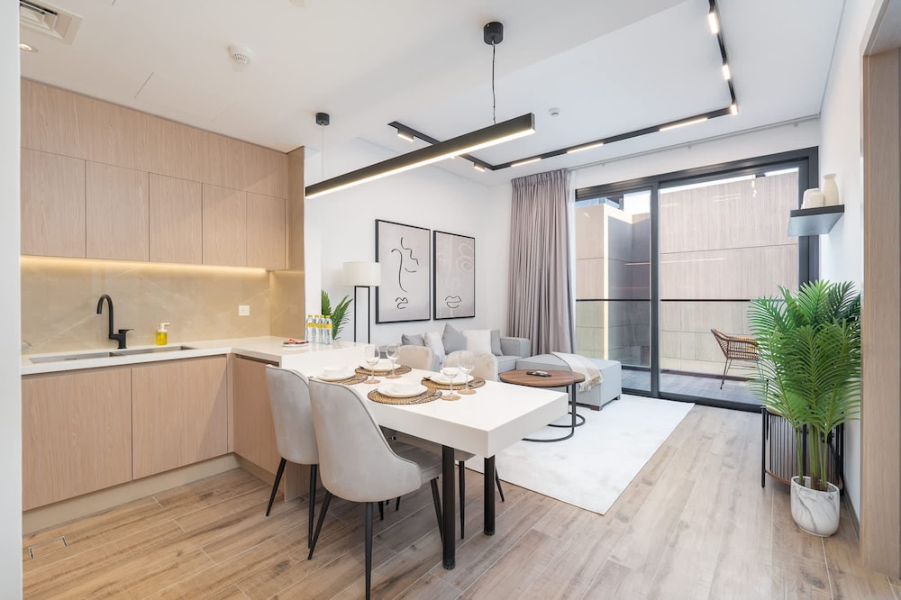 Stylish Minimalist 2-bedroom in Jumeirah Village Circle