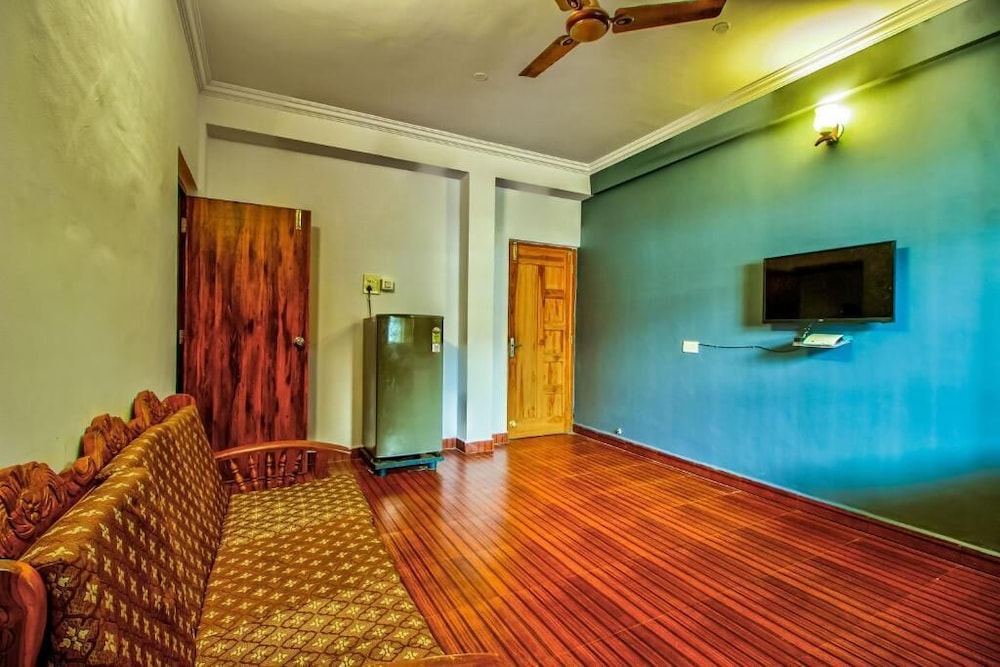 Candolim Glitter Sand