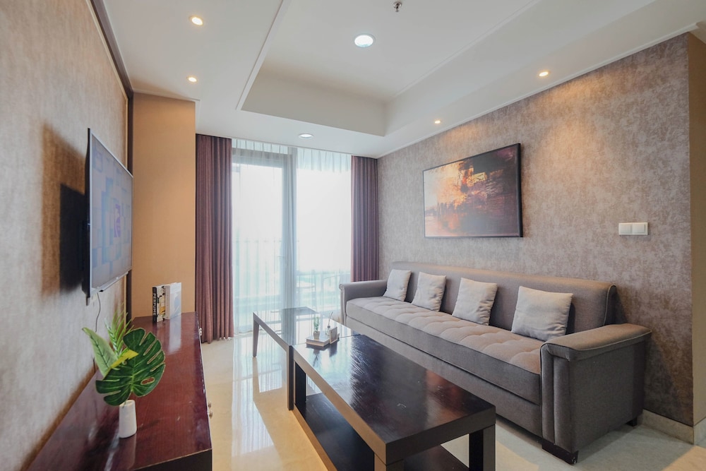 Elegant Earth Tone 3Br At Ciputra World 1 Apartment