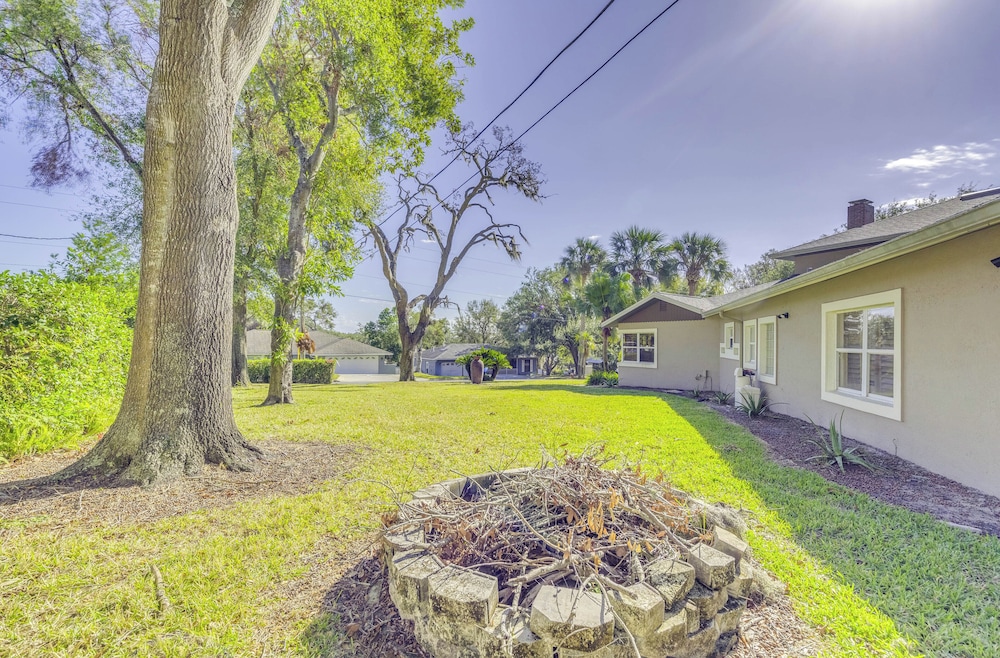 Near Parks, Golf & More: Peaceful Apt in Clermont!