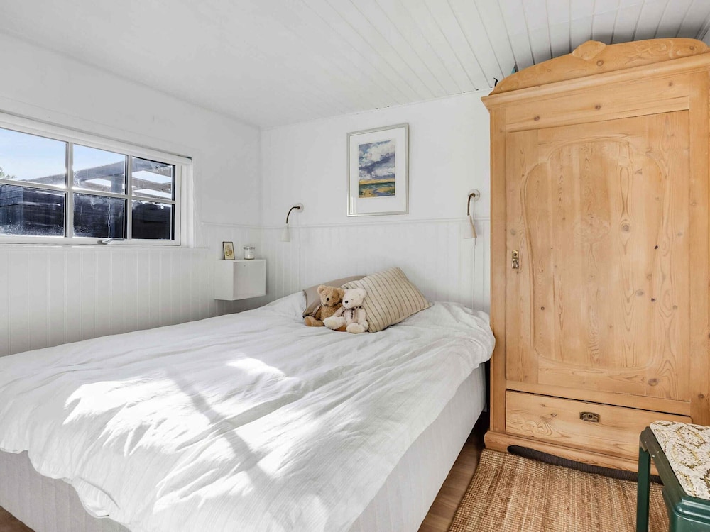 5 Star Holiday Home in Hals