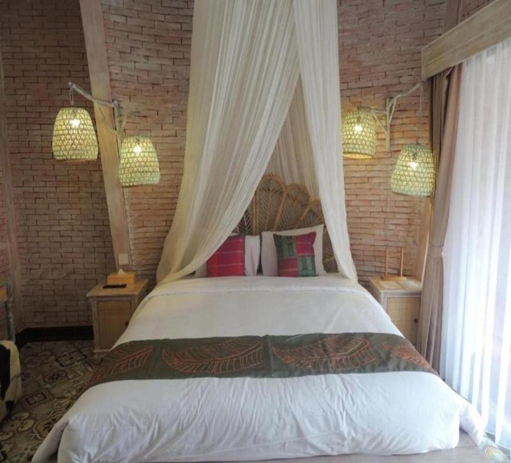 Semilir Glamping view 5