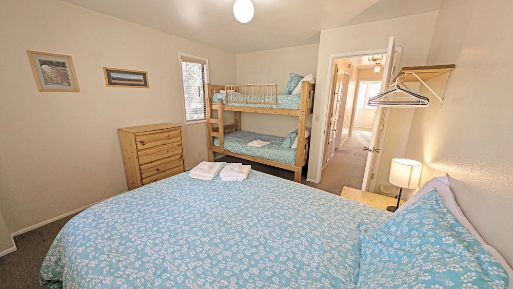 Whistling Swan 8 4 Bedroom Home
