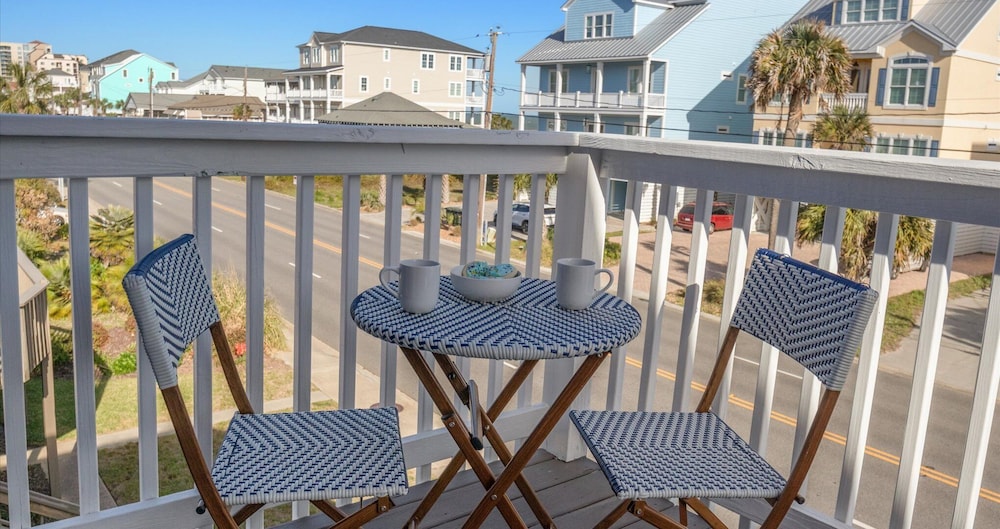 Beach Nest - R R Beach Club