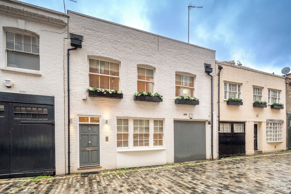 Elegant house near Regent's Park