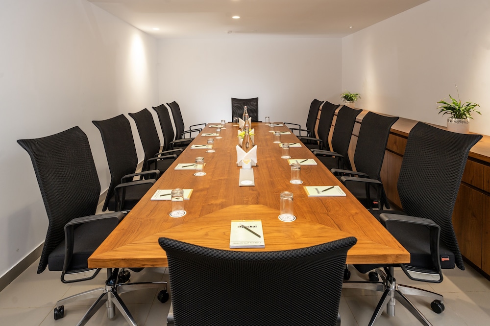 meeting & event spaces