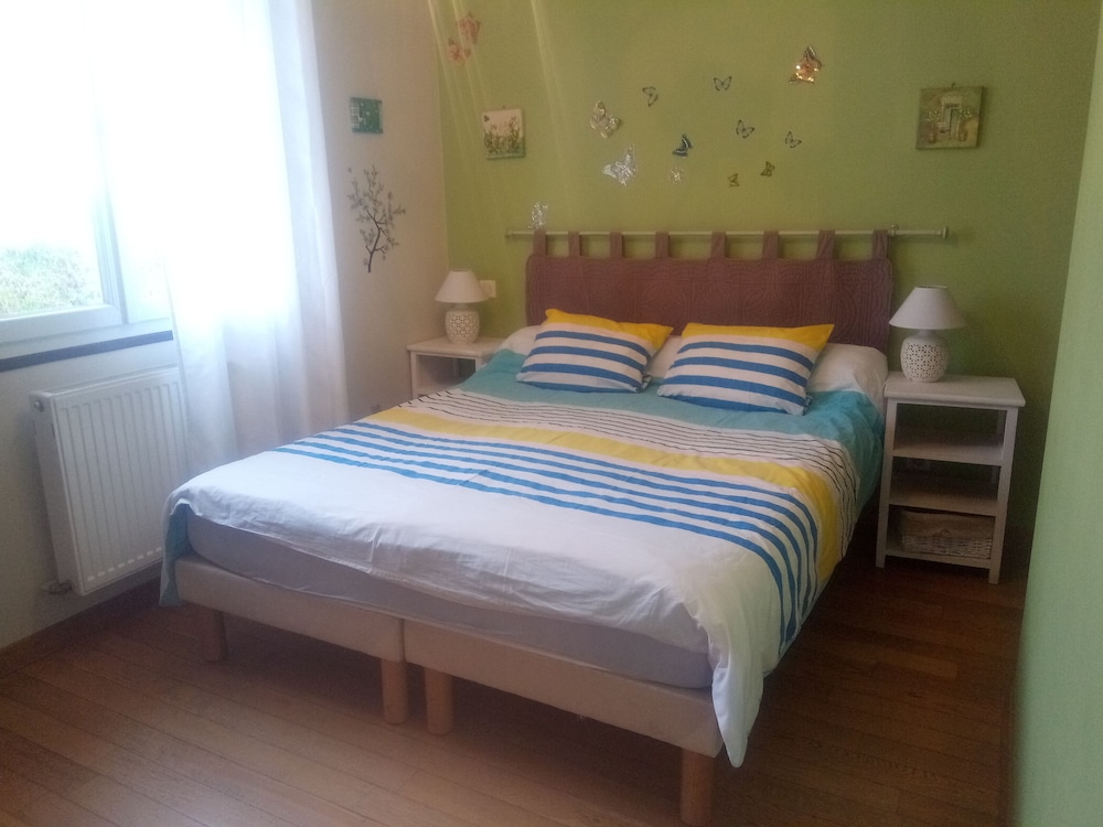 Photo 6