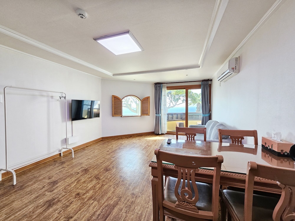 Tteuribada Pension
