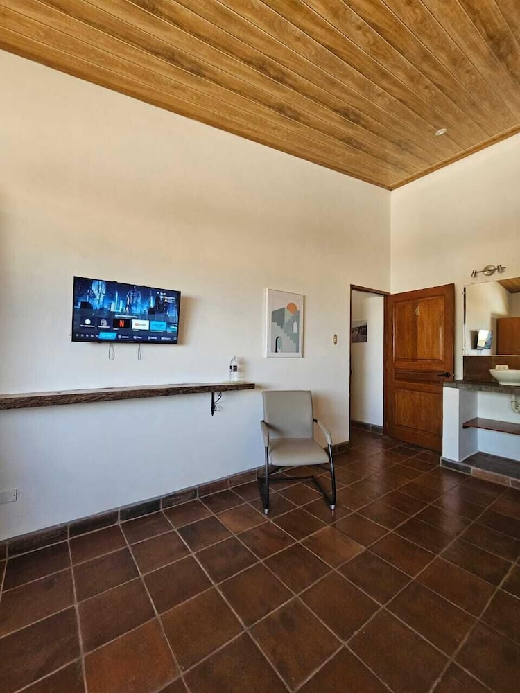 Hotel Nica Valley
