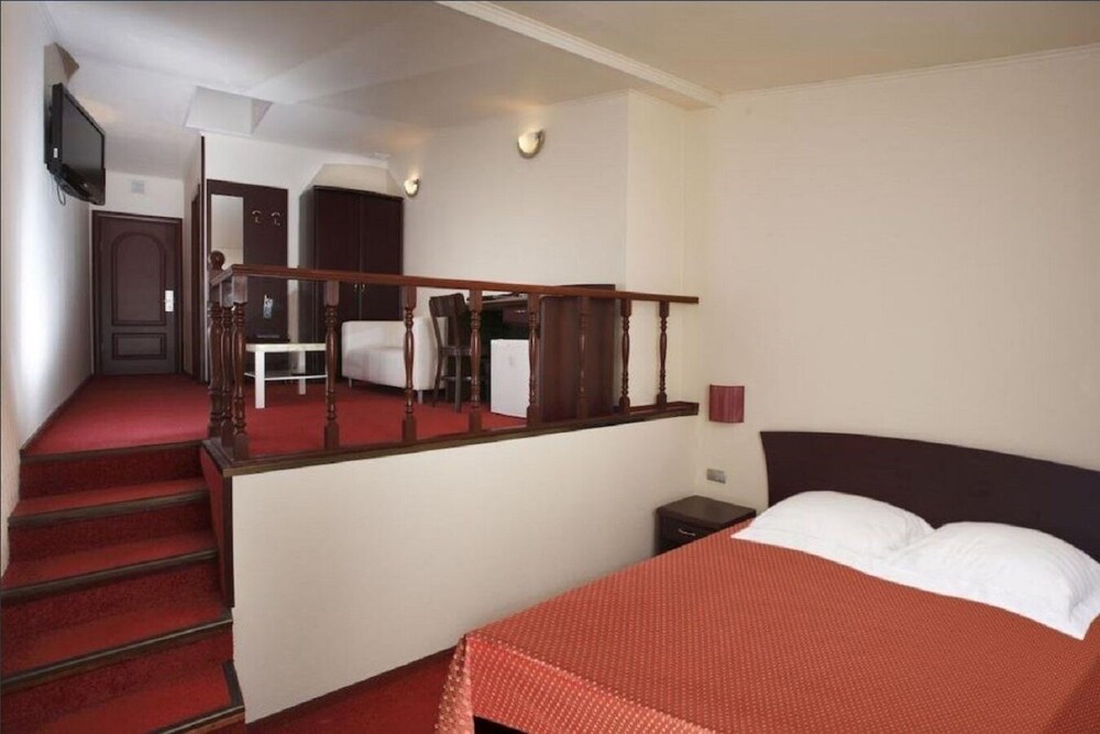 Hostel Gnezdo Pokrovka
