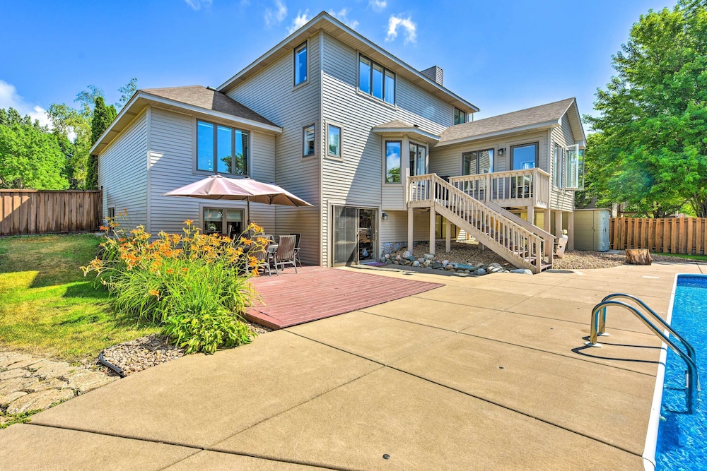 Pet-friendly Maple Grove Gem w/ Private Yard! - Property Image 16