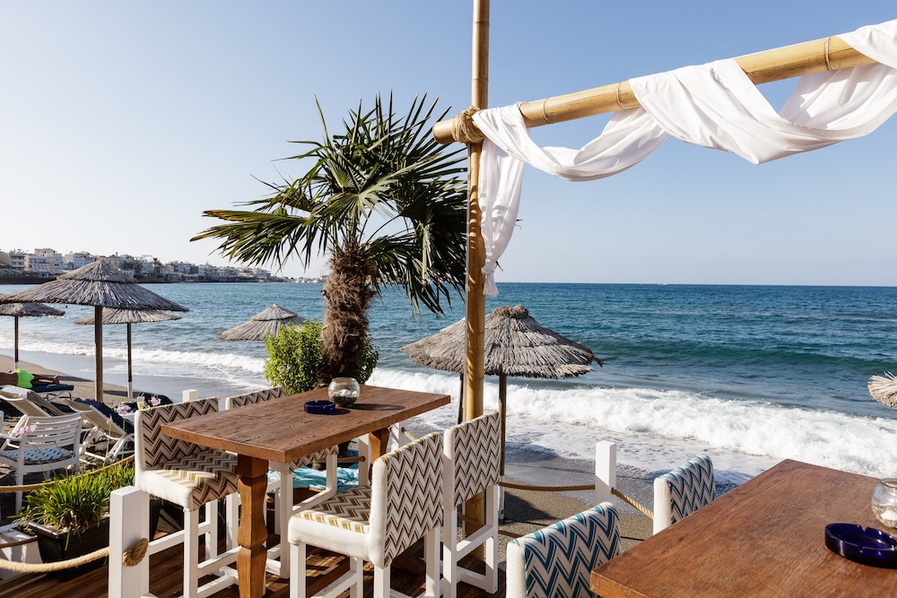 Kahlua Sea View Suites - Adults Only