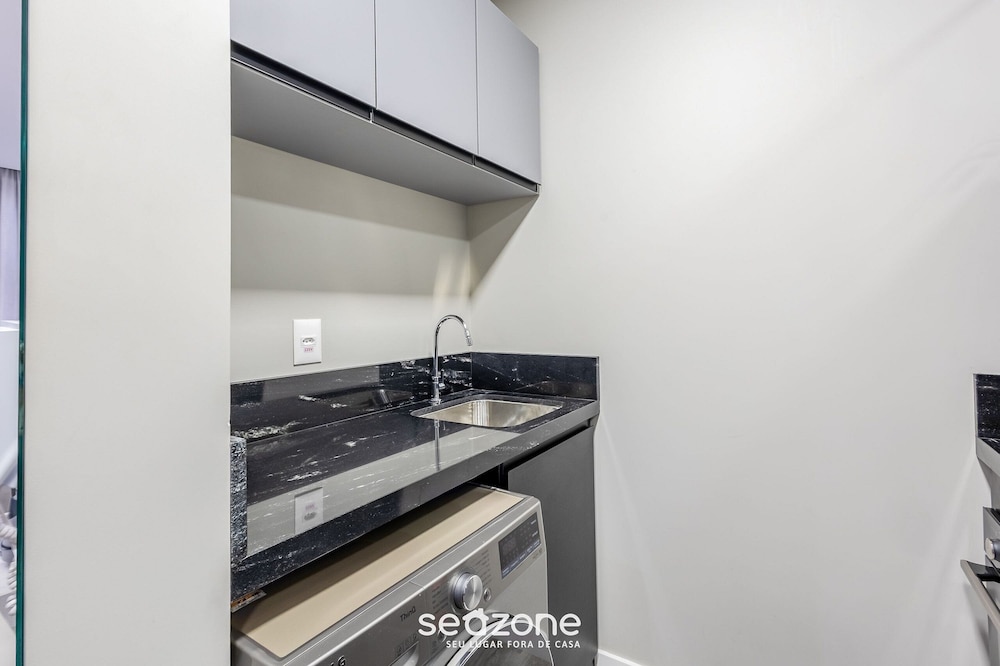 IFT - Ed. Infinity Tower Flat 350m From Meia Praia