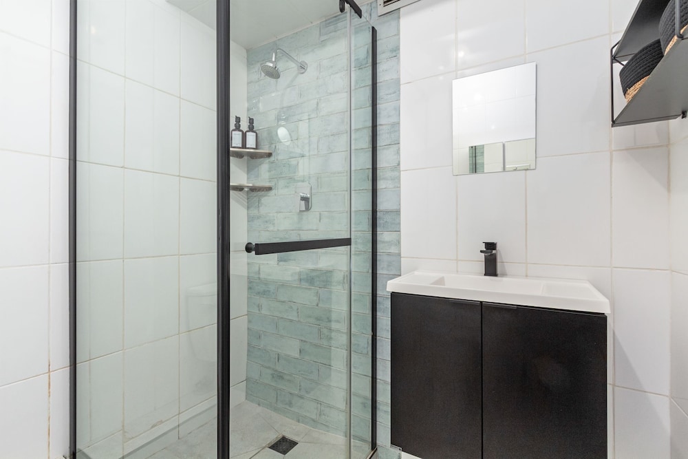 104 Hideaway Loft Studio
