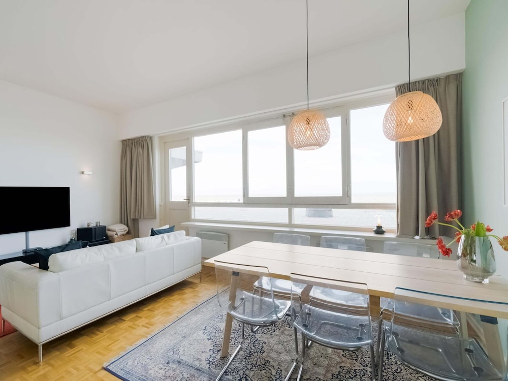 Apartment in Ostend Near North Sea