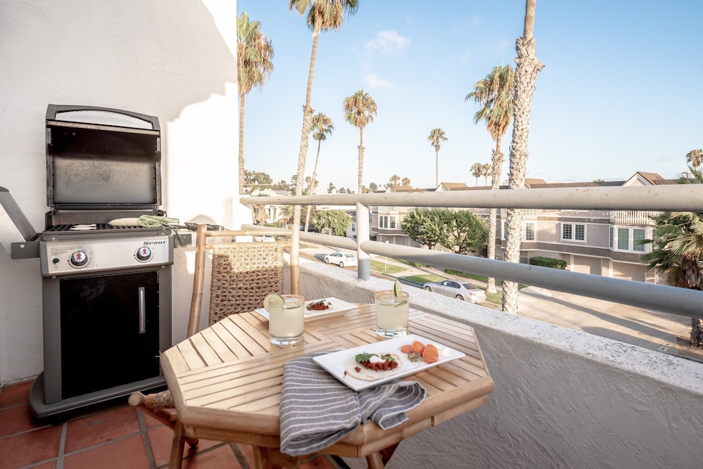 Sonrisa II by Avantstay Home w/ Views in Pacific Beach Mins to Belmont Park - Image 2