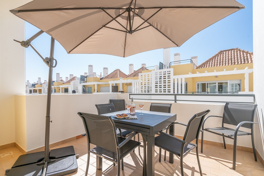 Tavira BAY 3 With Pool by Homing