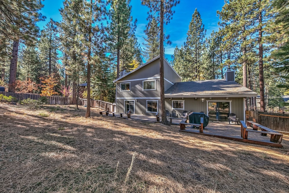 121m The Meadow Drive Home 5 Bedroom Home