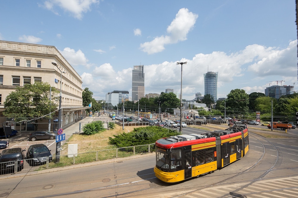 ShortStayPoland Staszica B76 view 4