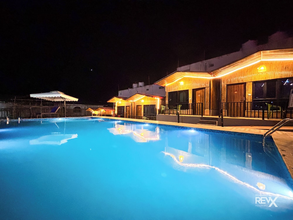 Euphoric Tiger Resort