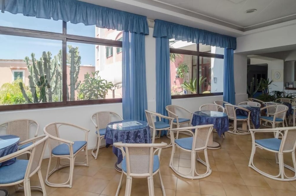 Hotel Flora Wellness & Beauty photo 5