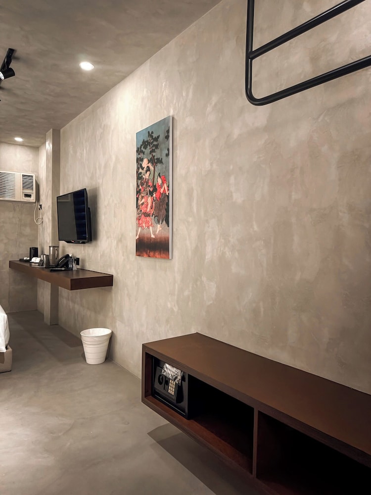 Yamato Hostel