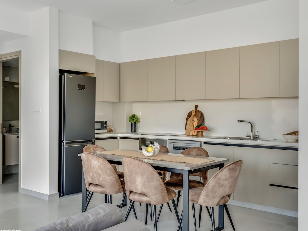 Sanders Elgio - Pleasant 2-bdr Apt w Balcony, photo 26