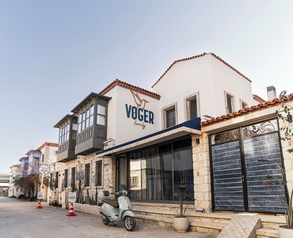 Voger Alaçatı Family