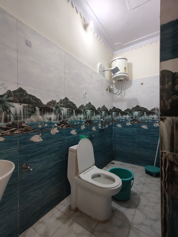 Sri Shakti Hotel & Restaurant