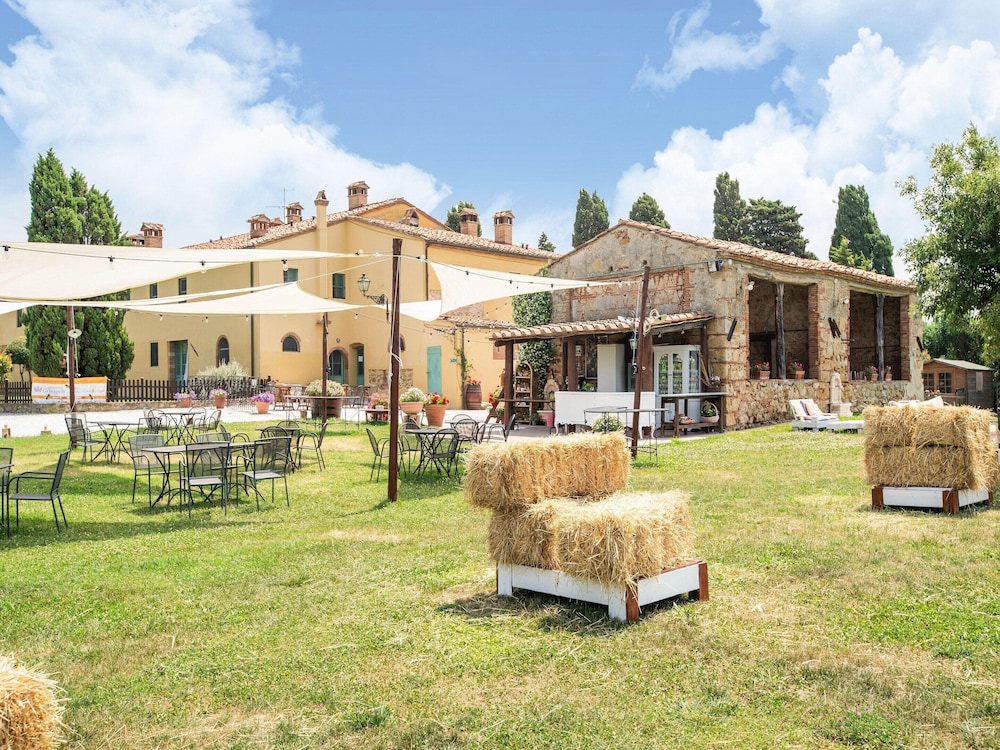 Apartment in Tuscany Near Pisa and Beaches
