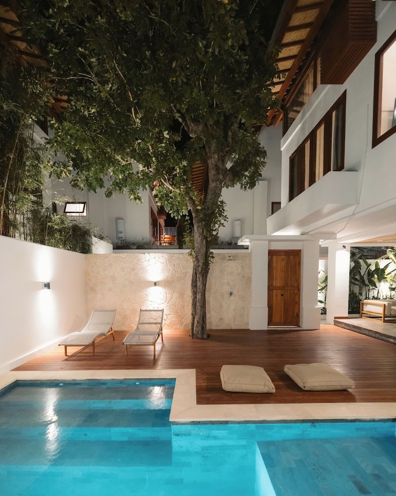 Treetop Villas
