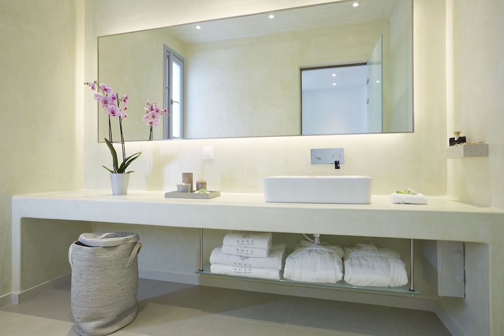 Nova Luxury Suites